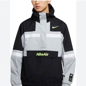 Nike Air Windbreaker Hooded Blk/wht Size XL  New